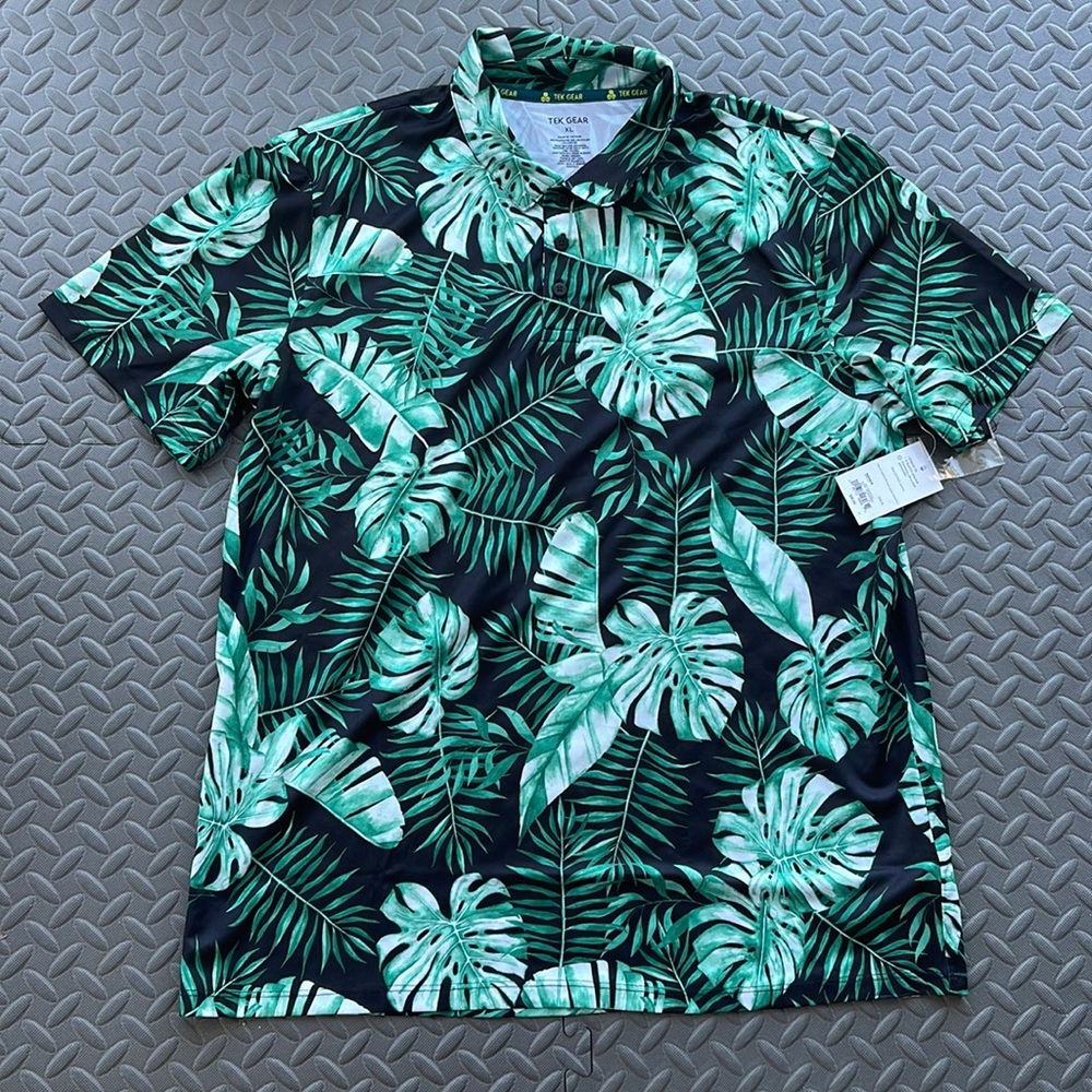 Tek Gear Green Leaf Print Short Sleeve Shirt